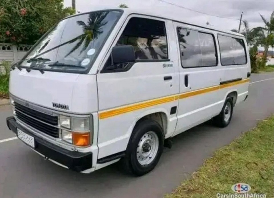 2005 Toyota Hiace Siyaya.R75,000. Cash deal Only.