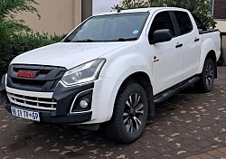 2017 Isuzu Raider Doublecab. Cash pricr:R175,000